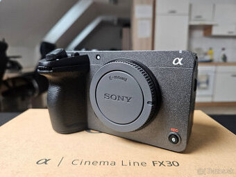 SONY FX30