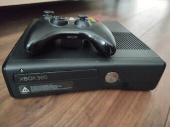 Predám xbox360 plus hry