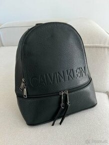 Čierna kabelka - ruksák Calvin Klein