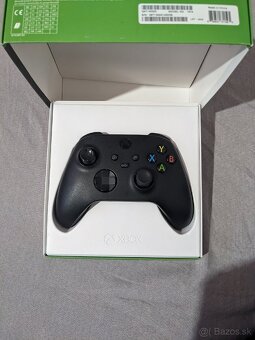 Xbox One ovládač - Carbon Black