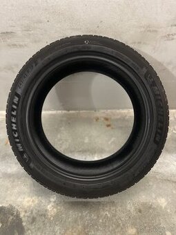 Zimná pneumatika 245/45/19 Michelin Pilot Alpin 5 AO