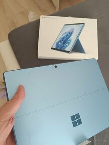 Microsoft Surface Pro 9