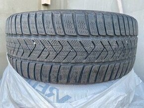 Zimné 235/40 R19 - 1