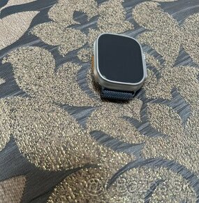 Apple Watch Ultra 49mm - titanium - 1