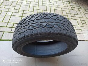 zimna pneu Sebring 225/45 R17, mam iba 1 kus - 1