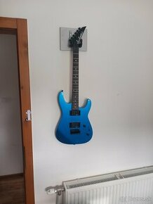 Predám elektrickú gitaru Jackson JS11 Metallic blue