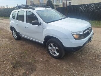 DACIA DUSTER 1,6 BENZÍN 4X4 ROK 2011