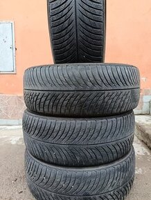 Predám pneumatiky 225 /55R18 zimné