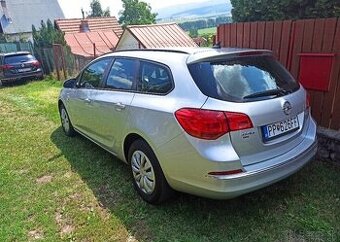 Opel Astra šport Tourer 1,7 CDTI,96 kw,rok 2015