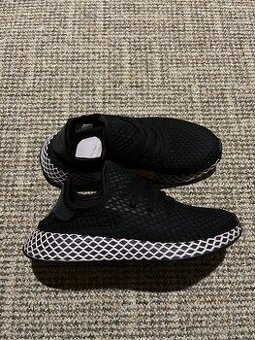 19x Dámské sportovní tenisky Adidas Deerupt Runner