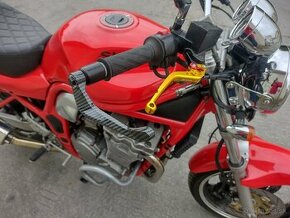 Suzuki bandit 600 MK1 v top stave