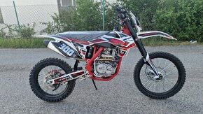 Pitbike MRM 300ccm EXT 21/18 červená, sedlo 94cm.