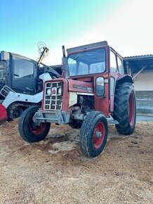 Traktor IH McCormick 624