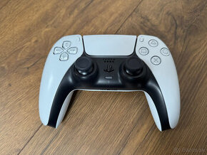 P: PS5 DualSense Wireless Controller – White