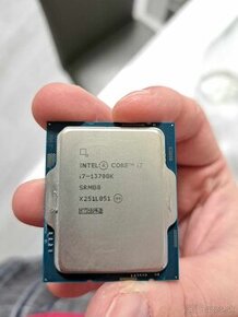 I7 13700k a GIGABYTE Z790 GAMING X