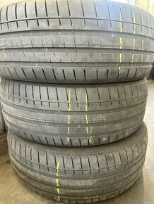 Vredestein Giugiaro 235/55 R19 - 1