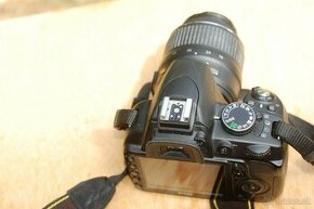 Nikon D3100 + prislusensenstvo a stativ