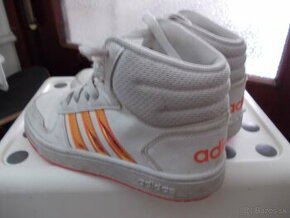 tenisky Adidas veľ. 33