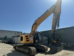 Liebherr R926 COMPACT 2015 - 1