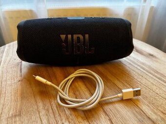 JBL charge 5