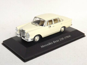 Mercedes 220 SE 1:43 - 1