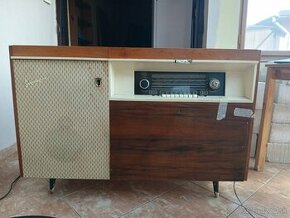 Old radio Supraphon model:LE650,rok 1962