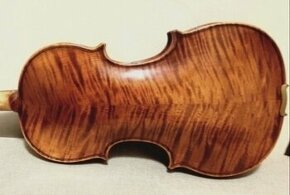 Husle 4/4 model Stradivari " tiger stripes"