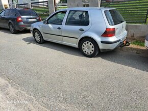 Golf 4