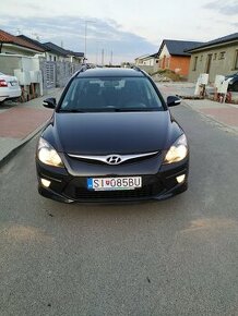 Hyundai i30cw automat 2011, NOVÁ STK + EK - 1