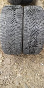 225/45 R17