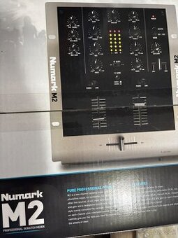 Numark M2