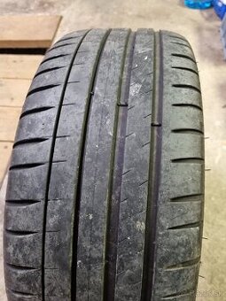 Michelin Pilot sport 4 225/40 R18