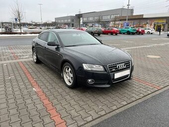 Audi A5 1.8 TFSi S-line DSG 5 - dveří LED NAVI - 1