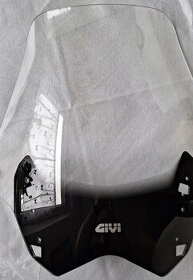 plexi štít GIVI na Yamaha FJR 1300 - 1