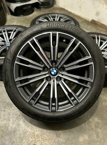 Letná sada BMW 5x112 R18 Styling 790M - G20 G21 G22 G23