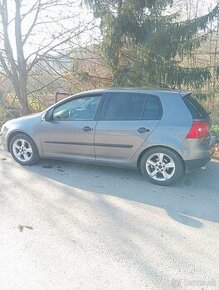 Predám Volkswagen golf V