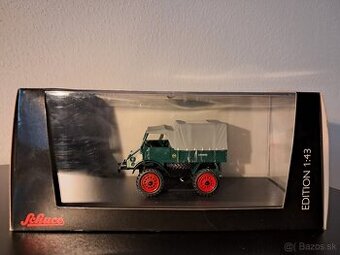 Model Mercedes UNIMOG 401