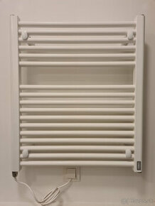 Kúpeľňový rebríkový radiátor Koralux Linear Max KLM 700 - 1