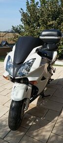 Honda VFR 800 - 1