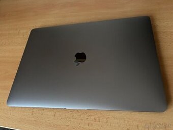 Apple MacBook Pro 15,4"