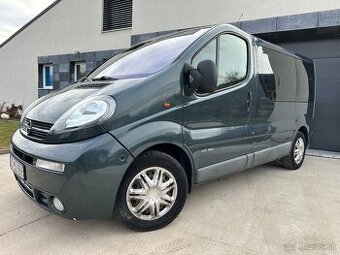 Renault Trafic Passenger 2.5DCi 8-miest