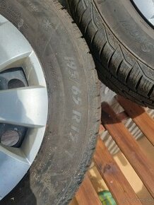 Predám Plechové disky na Zimných Pneumatikách 195/65R15 5x11