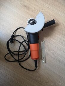 Uhlová brúska Black+Decker 125mm