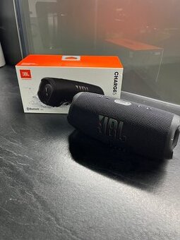 JBL CHARGE 5 black