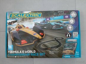 Autodráha Scalextric Formula E