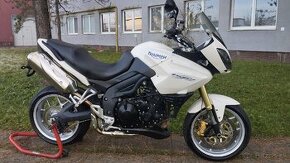 Triumph Tiger 1050 - 1