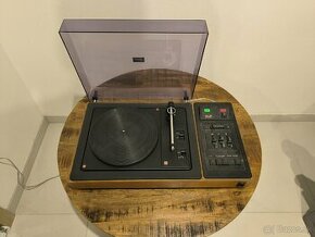 Gramofon NZC 150, reproduktory, zosilovace a LP platne