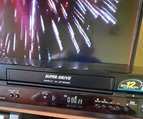 Videorekordér Panasonic Super Drive NV-FJ632 Hi-fi, SQPB