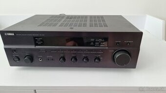 Yamaha RX-497 receiver