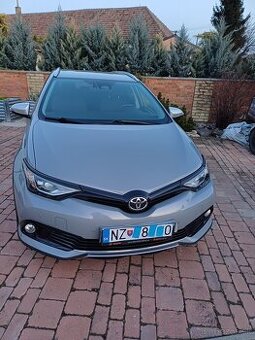 Predám TOYOTA AURIS  Freestyle